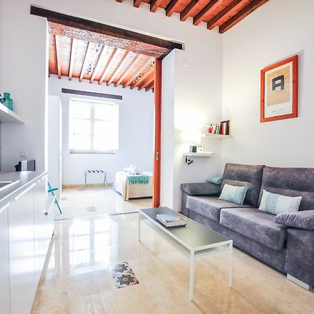 Renthas Vid Loft Apartment มาลากา ภายนอก รูปภาพ