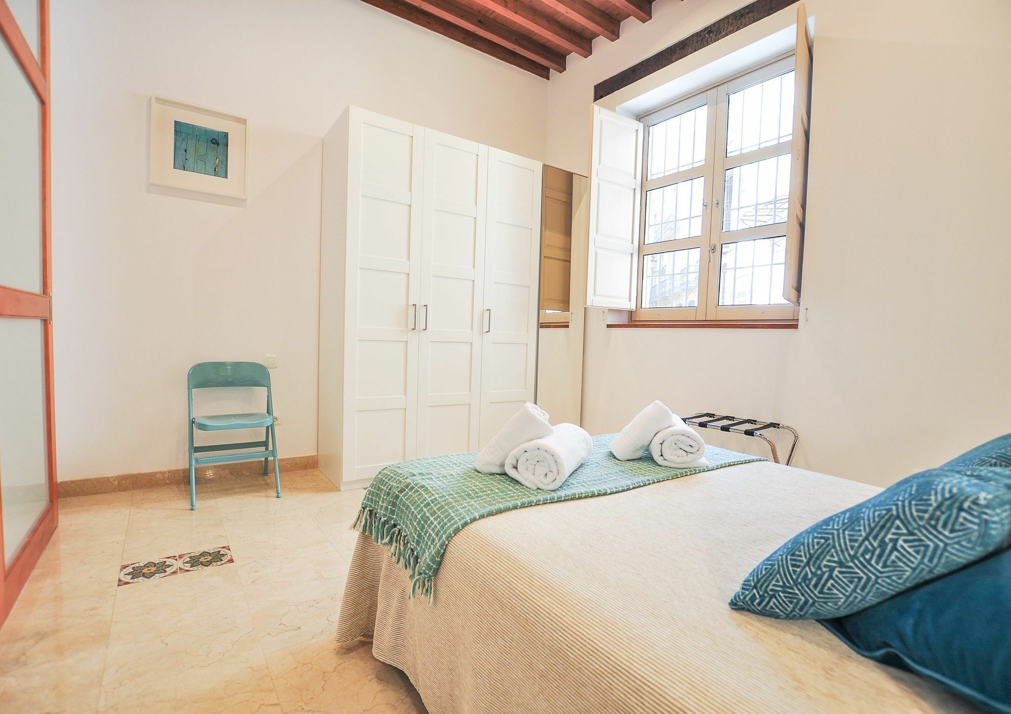 Renthas Vid Loft Apartment มาลากา ภายนอก รูปภาพ